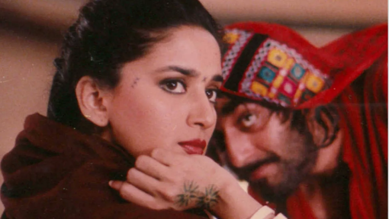 Sanjay Dutt and Madhuri Dixit in a still from Khalnayak